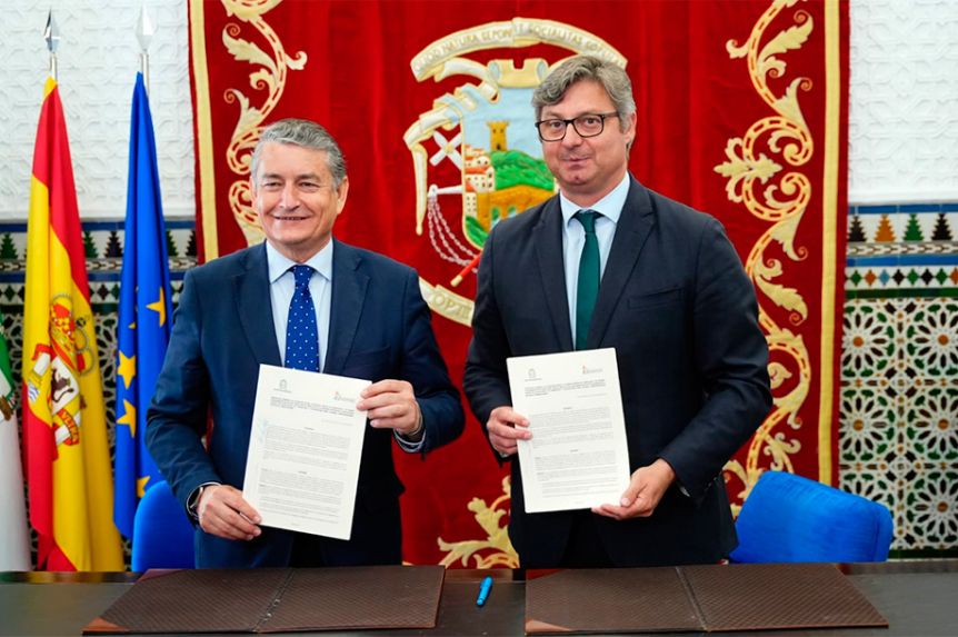 Junta y Ayuntamiento firman un protocolo para la puesta en marcha de un nodo tecnológico en Puente Genil