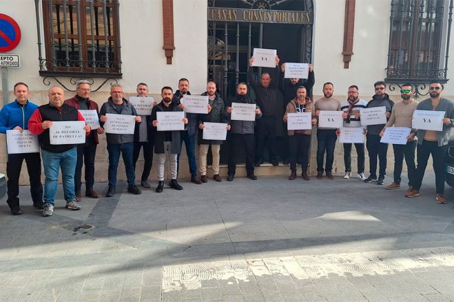 Manifestación a las puertas del Consistorio.