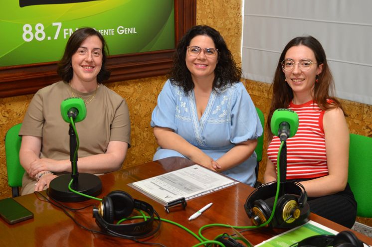 Alicia Cosano, Esther Cabezas y Angie Moriñigo.