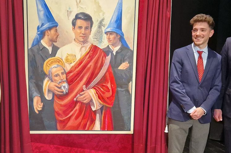 Rubén Terriza junto al cartel de 2024.