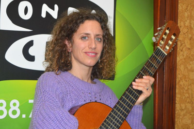 María Jesús Cortés nos presenta su primer disco "A cal y canto"