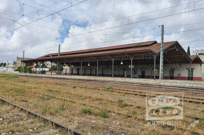 Transportes adjudica la ampliación de apartaderos hasta 750 m para trenes de mercancías en la estación de Puente Genil