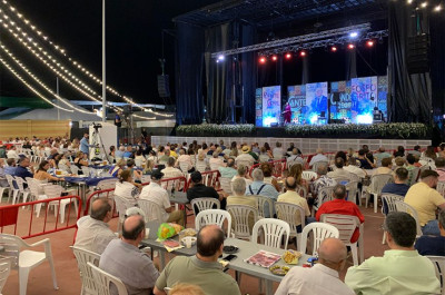 Puente Genil rinde homenaje a Juan Ortega Chacón en el 59º Festival de Cante Grande “Fosforito”