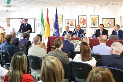 El Centro Universitario de Desarrollo Tecnológico aspira a convertir en ciudad universitaria a Puente Genil
